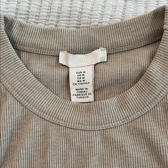 H&M Tan Ribbed Tank Top - Picture 2 of 2